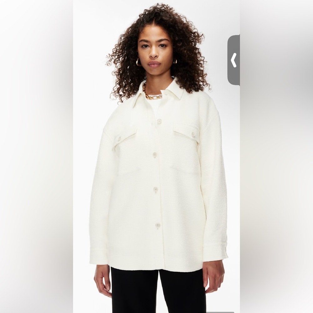 NWT Aritzia Women's Cream and
White Jacket